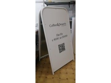 А-стенд «Coffee&Desserts by OlaCvetok, Пн-Пт с 8:00 до 20:00» с большим QR-кодом (для меню/Instagram) — штендеры Уфа — НеоШтамп